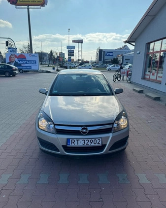 Opel Astra cena 13900 przebieg: 148730, rok produkcji 2006 z Tarnobrzeg małe 56